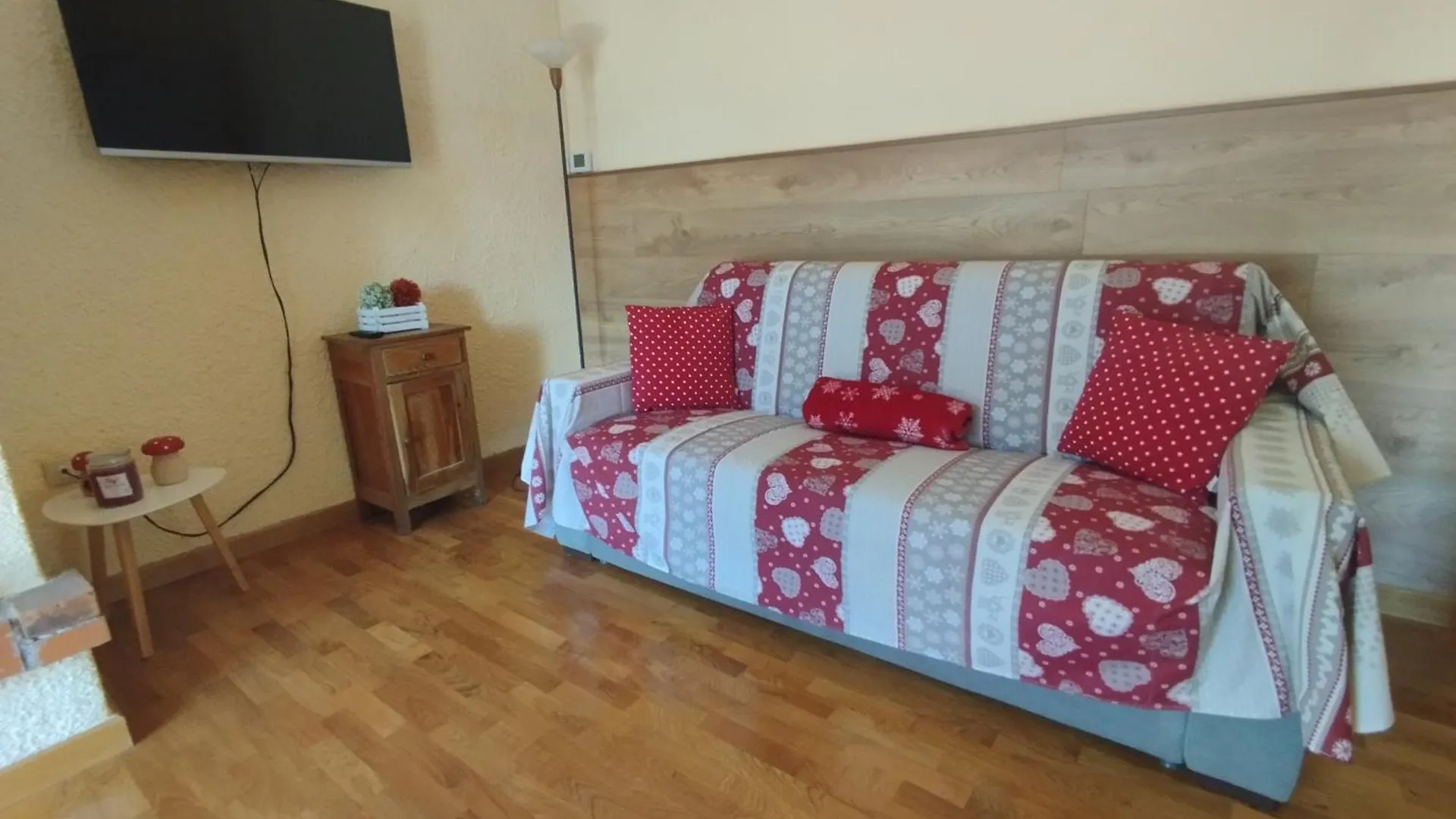 Apartment Appartamento Acero Rosso Borno