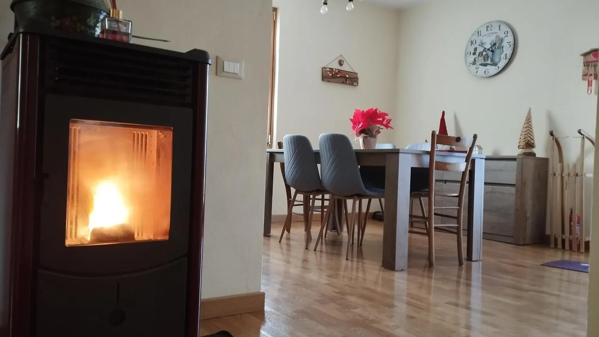 Apartment Appartamento Acero Rosso Borno Italy